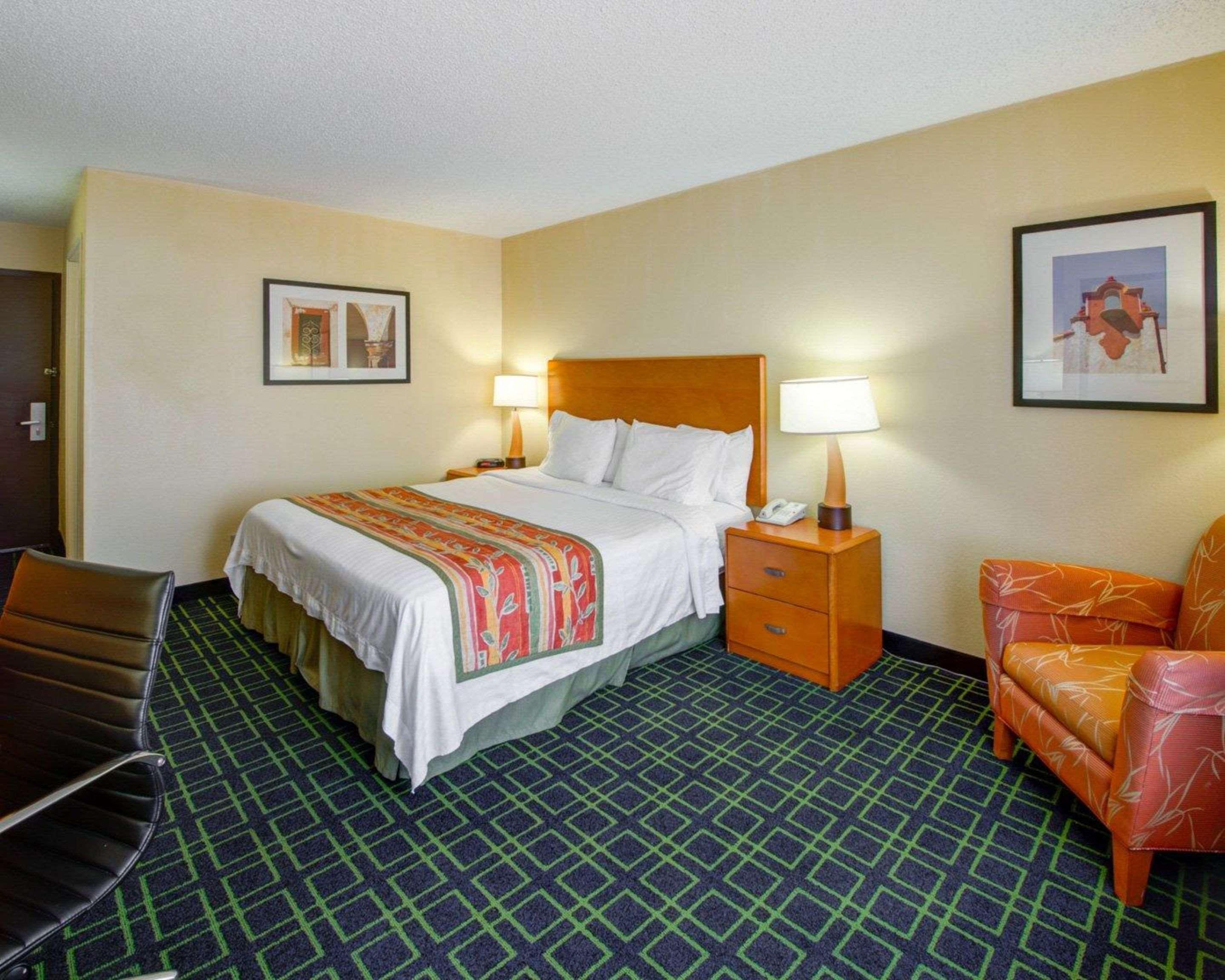 Quality Inn Placentia Anaheim Fullerton エクステリア 写真