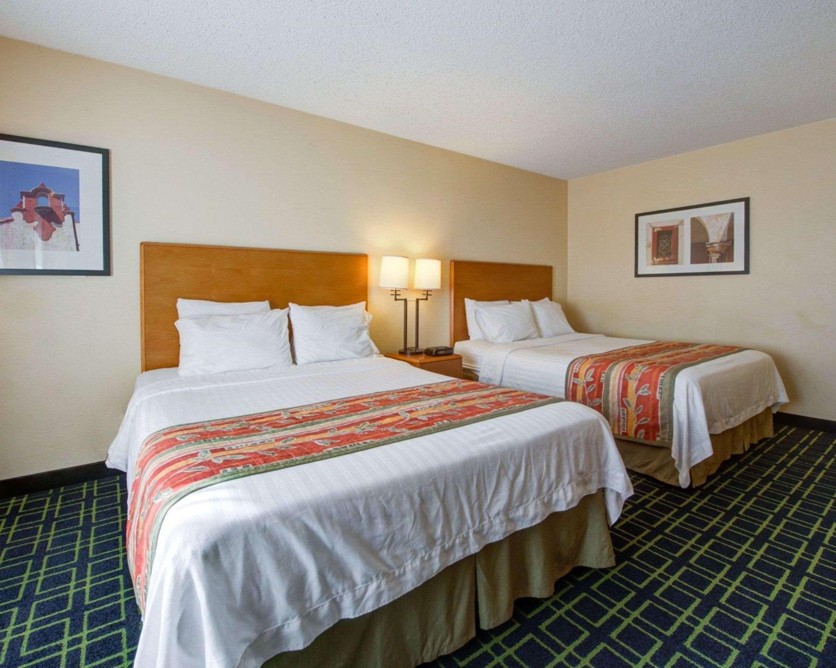 Quality Inn Placentia Anaheim Fullerton エクステリア 写真