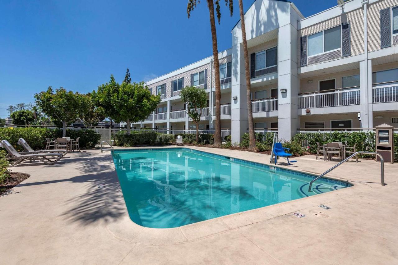 Quality Inn Placentia Anaheim Fullerton エクステリア 写真