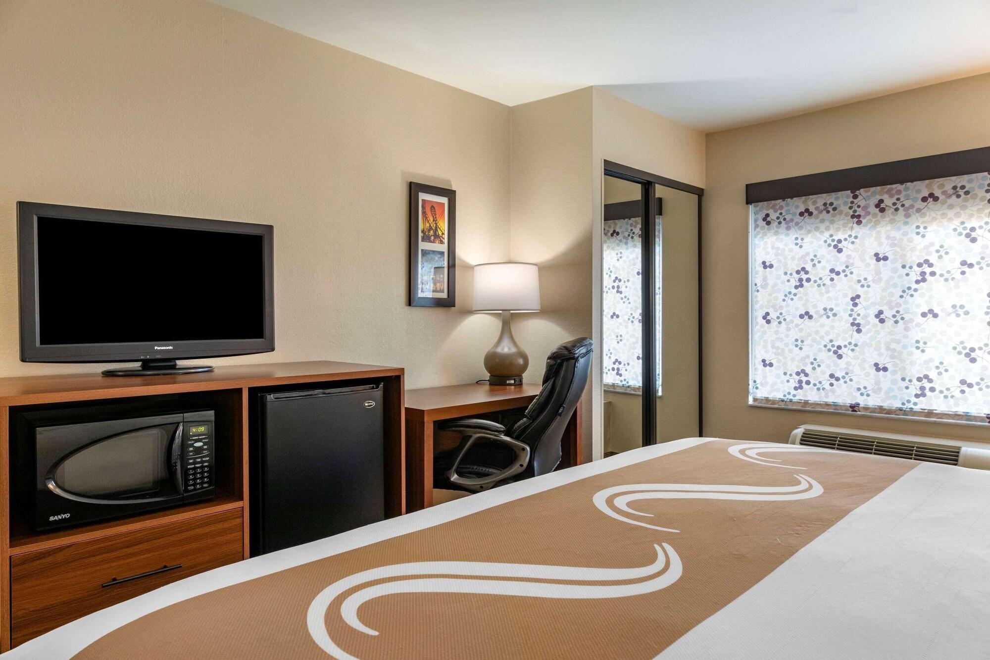 Quality Inn Placentia Anaheim Fullerton エクステリア 写真