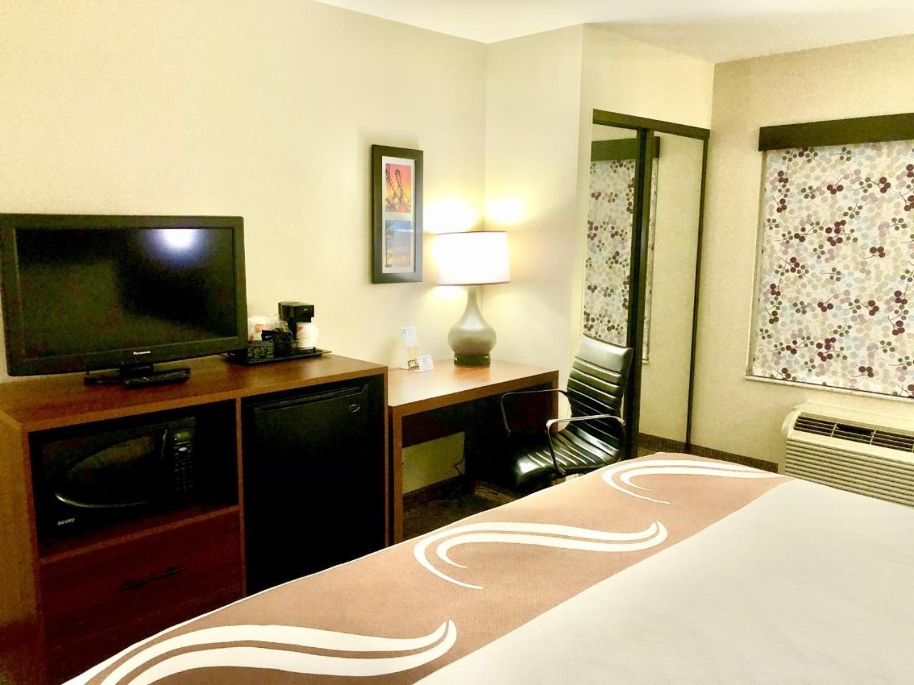 Quality Inn Placentia Anaheim Fullerton エクステリア 写真